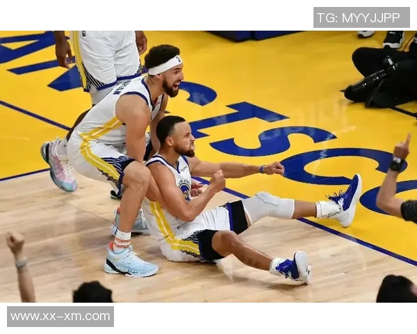 水花兄弟的情感纠葛库里与克莱常规赛对决战绩揭秘