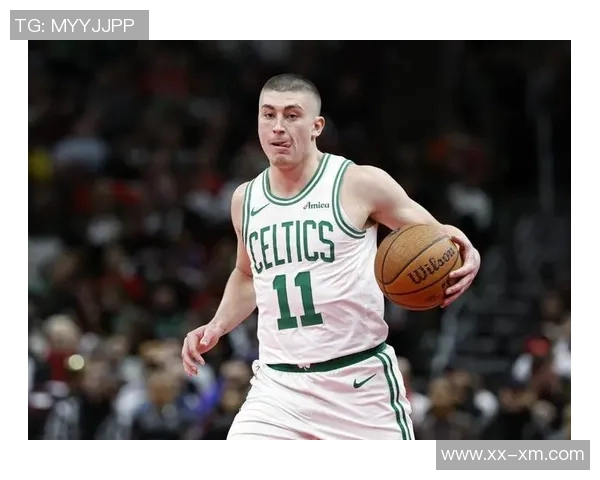 普理查德表现稳定半场8投4中贡献11分2篮板4助攻